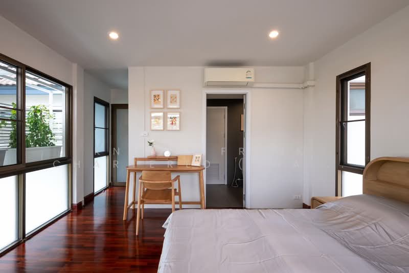 BAAN BANGKHEN, Bangkok, Lat Yao, Chatuchak, Bangkok, 5 Bedrooms, 420 sqm, Single Detached House For Sale, by Knight Frank Chartered (Thailand) Co.,Ltd, 500344342 - DDproperty.com