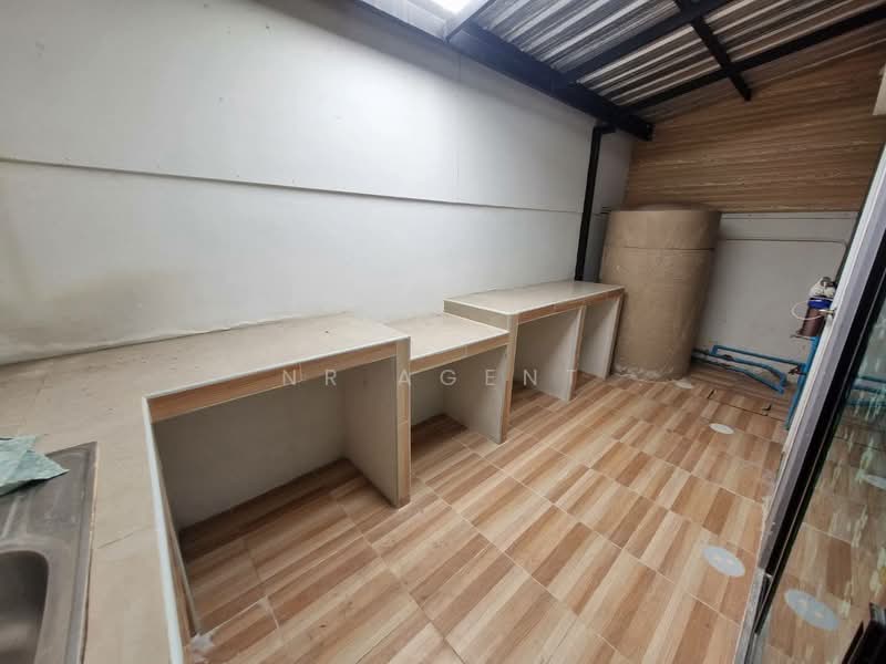 Natura Trend Rattanathibet-Ratchapruek, Nonthaburi, 11 Soi Bang Len 21, Bang Len, Bang Yai, Nonthaburi, 3 Bedrooms, 125 sqm, Townhouse For Sale, by NR AGENT, 500344353 - DDproperty.com