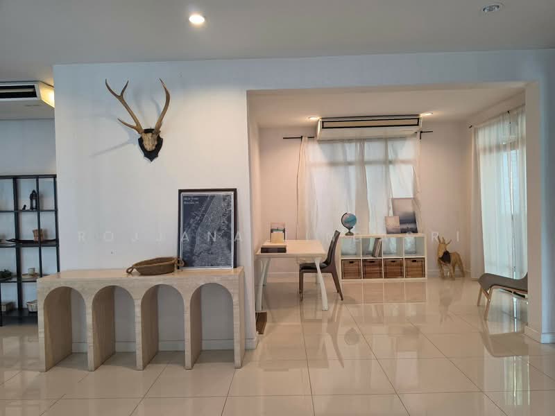 The Palm Pattanakarn, Bangkok, Phatthanakan Road, Suan Luang, Bangkok, 4 Bedrooms, 400 sqm, Single Detached House For Sale, by Rojjana Jindasri, 500344366 - DDproperty.com