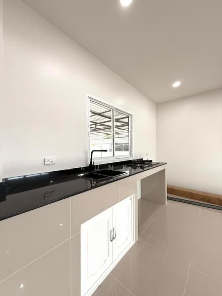 undefined, Chon Buri (Pattaya), Nong Pru, Bang Lamung (Pattaya), Chon Buri (Pattaya), 2 Bedrooms, 66 sqm, Single Detached House For Sale, by Valen Lokunpai , 500344375 - DDproperty.com