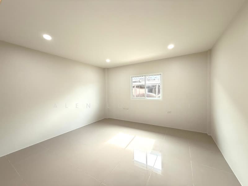 undefined, Chon Buri (Pattaya), Nong Pru, Bang Lamung (Pattaya), Chon Buri (Pattaya), 2 Bedrooms, 66 sqm, Single Detached House For Sale, by Valen Lokunpai , 500344375 - DDproperty.com