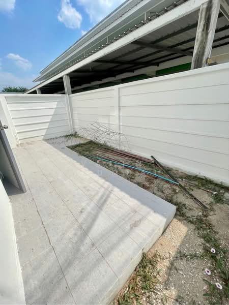 3-BR Townhouse, Chon Buri (Pattaya), Ban Khao, Phan Thong, Chon Buri (Pattaya), 3 Bedrooms, 204 sqm, Townhouse For Sale, by Valen Lokunpai , 500344400 - DDproperty.com