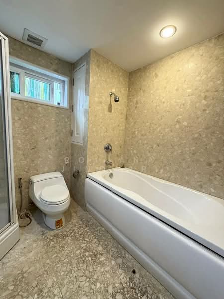 Wattana Suite, Bangkok, Soi Sukhumvit 15, Khlongtoei Nua, Watthana, Bangkok, 3 Bedrooms, 140 sqm, Condo For Rent, by Rojjana Jindasri, 500344435 - DDproperty.com