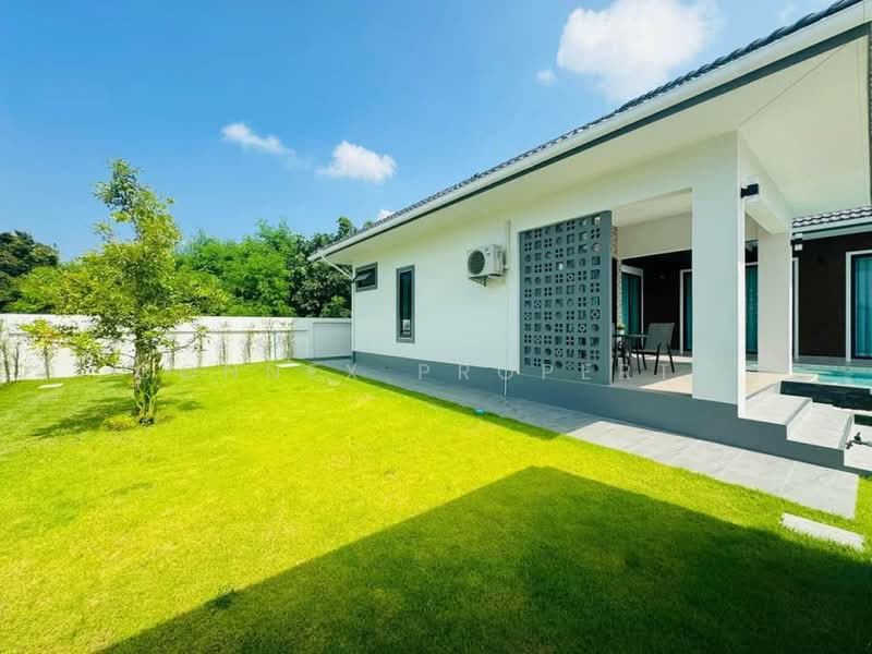 Pool villa, Soi Noen Phlab (Wan Nong Mai Kaen), 119 square wah, Chon Buri (Pattaya), , Nong Pru, Bang Lamung (Pattaya), Chon Buri (Pattaya), 3 Bedrooms, 200 sqm, Single Detached House For Sale, by Connex Property, 500344499 - DDproperty.com