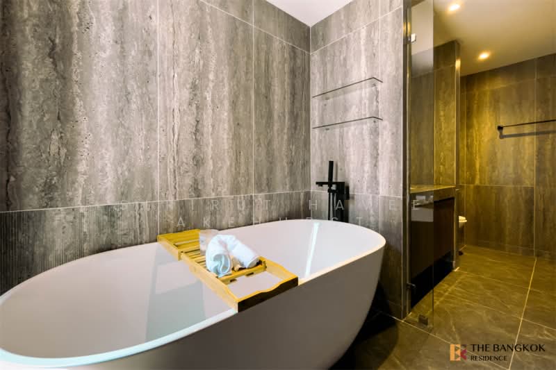 House Area Sukhumvit (End Sukhumvit), Bangkok, สุขุมวิท, Phra Kanong, Khlong Toei, Bangkok, 4 Bedrooms, 280 sqm, Single Detached House For Sale, by Sirirut Havee Akehurst, 500344524 - DDproperty.com