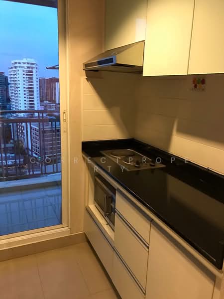 Lumpini Suite Pinklao, Bangkok, 1 Somdet Phra Pin Klao Rd, Bang Yi Khan, Bang Phlat, Bangkok, 1 Bedroom, 35 sqm, Condo For Rent, by CorrectProperty, 500344558 - DDproperty.com