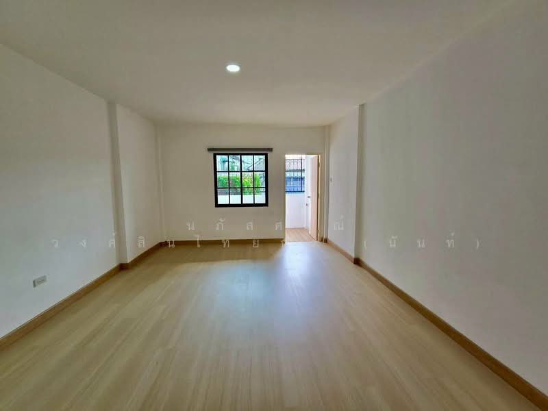 หมู่บ้านสุขสบาย ถ.ลาดพร้าว87 แยก10 แขวงคลองเจ้าคุณสิงห์ เขตวังทองหลาง, กรุงเทพ, ถ.ลาดพร้าว87 แยก10, คลองเจ้าคุณสิงห์, วังทองหลาง, กรุงเทพ, 80 ตร.ม., ทาวน์เฮ้าส์ ขาย, โดย นภัสศรณ์ วงศ์สินไทยกร (นันท์), 500344571 - DDproperty.com