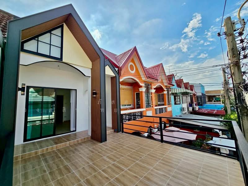 หมู่บ้านสุขสบาย ถ.ลาดพร้าว87 แยก10 แขวงคลองเจ้าคุณสิงห์ เขตวังทองหลาง, Bangkok, ถ.ลาดพร้าว87 แยก10, Khlong Chaokhun Sing, Wang Thonglang, Bangkok, 3 Bedrooms, 80 sqm, Townhouse For Sale, by นภัสศรณ์ วงศ์สินไทยกร (นันท์), 500344571 - DDproperty.com