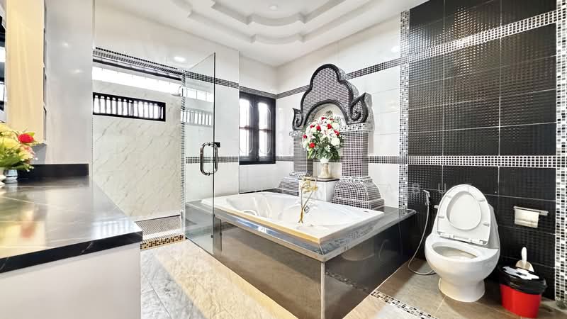 Luxury 5+1 Bed Thabali Villa for Sale Only 32.9 Mb 10min from Walking Street, Chon Buri (Pattaya), Thabali 3, Bang Lamung, Bang Lamung (Pattaya), Chon Buri (Pattaya), 5 Bedrooms, 520 sqm, Villa For Sale, by Siwas Thepphabut, 500344607 - DDproperty.com