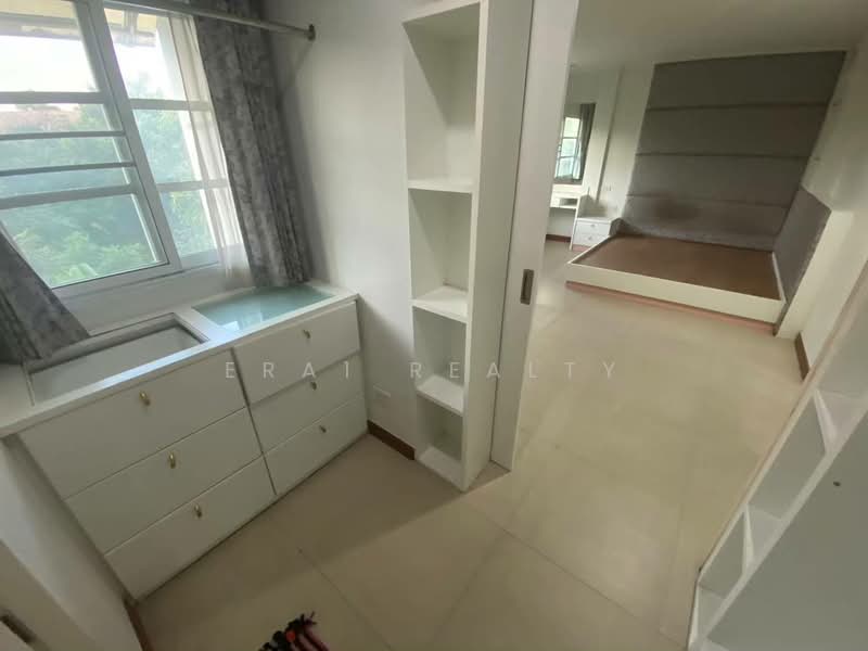 Jp05261 Townhome Huai Khwang-Sutthisan 4B4B For Rent 55K Line OA: @era1realty, Bangkok, Huai Khwang, Bangkok, 4 Bedrooms, 200 sqm, Townhouse For Rent, by ERA1 realty, 500344614 - DDproperty.com