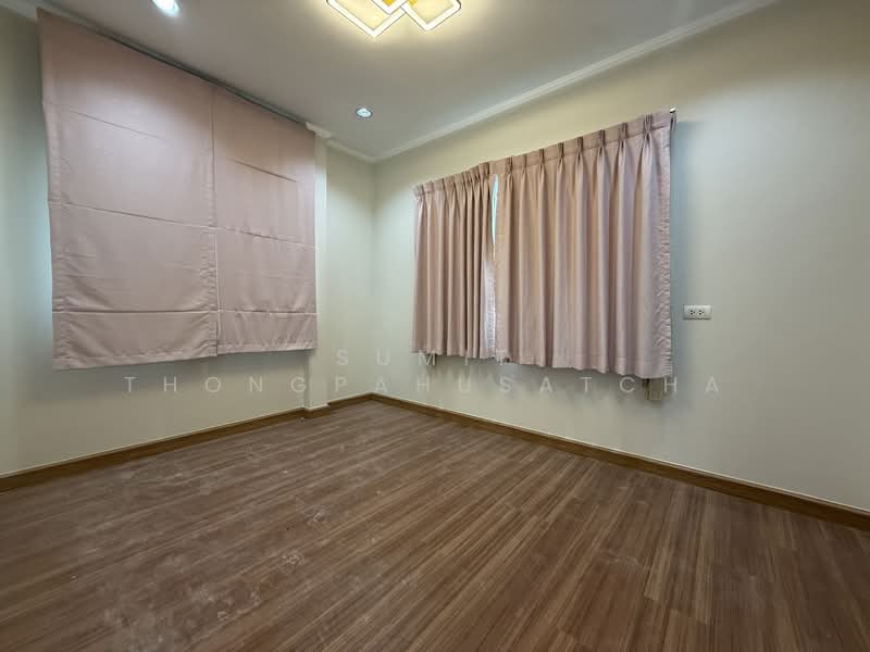 Supalai Park Ville Pinklao-Kanchana, Nonthaburi, Bang Khulad-Wat Phra Ngoen Road, Bang Yai, Nonthaburi, 4 Bedrooms, 195 sqm, Single Detached House For Sale, by Sumit Thongpahusatcha, 500344626 - DDproperty.com