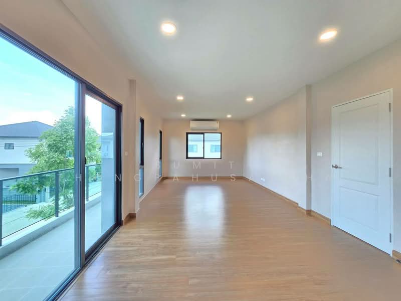 CENTRO Thawiwatthana, Bangkok, Soi Thawiwatthana 1, Thawiwatthana Road, Nong Kang Plu, Nong Khaem, Bangkok, 4 Bedrooms, 301 sqm, Single Detached House For Sale, by Sumit Thongpahusatcha, 500344640 - DDproperty.com