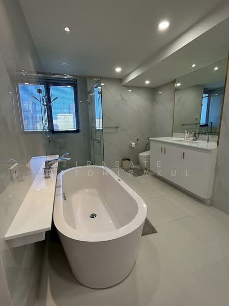 President Park Sukhumvit 24, Bangkok, 99 Sukhumvit 24 Alley, Khlongtoei Nua, Watthana, Bangkok, 3 Bedrooms, 260 sqm, Condo For Sale, by Jirasate Lertdhirakul, 500344678 - DDproperty.com