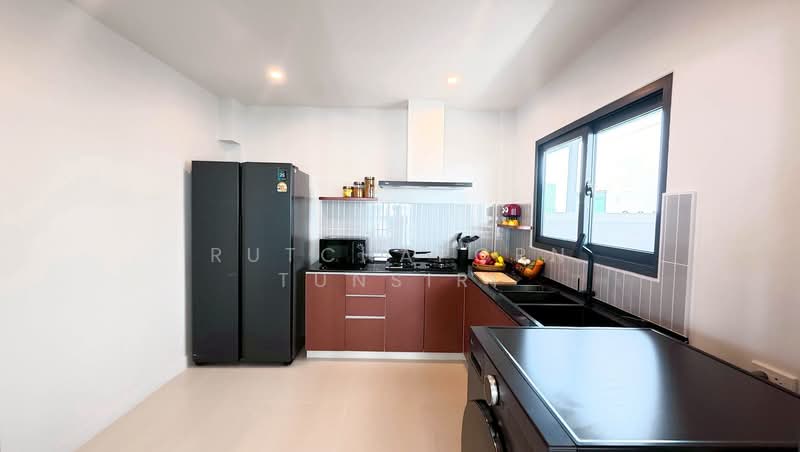 บ้านให้เช่า – ใกล้มหาวิทยาลัยพายัพ เพียง 5 นาที ค่าเช่า 38,000 บาท / เดือน รหัสทรัพย์ : No.7H356, Chiang Mai, San Klang, San Kamphaeng, Chiang Mai, 4 Bedrooms, 154 sqm, Single Detached House For Rent, by Rutchaporn Tunsiri, 500344712 - DDproperty.com