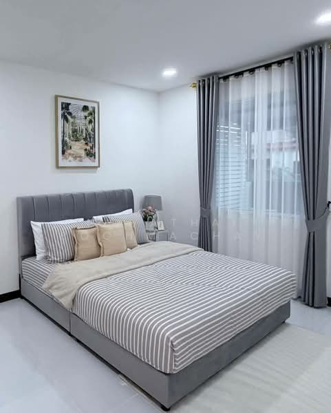 หมู่บ้านรัตนากร21, ชลบุรี, หนองปรือ, บางละมุง, ชลบุรี, 90 ตร.ม., ทาวน์เฮ้าส์ ขาย, โดย Nahathai Boonmachay, 500344714 - DDproperty.com
