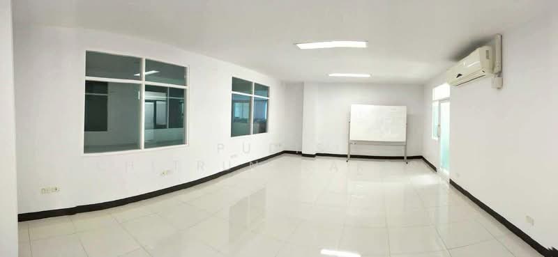 Seri Thai 10 - 3-Storey Office Building with Large Parking Capacity, Bangkok, Khlong Kum, Bueng Kum, Bangkok, , 1,976 sqm, Office Space For Rent, by Pudis Chitrungsakorn, 500344725 - DDproperty.com