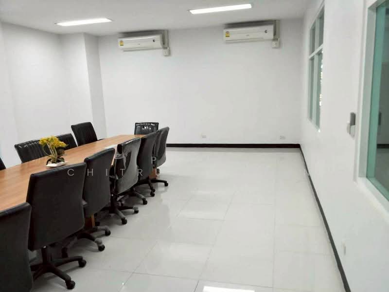 Seri Thai 10 - 3-Storey Office Building with Large Parking Capacity, Bangkok, Khlong Kum, Bueng Kum, Bangkok, , 1,976 sqm, Office Space For Rent, by Pudis Chitrungsakorn, 500344725 - DDproperty.com
