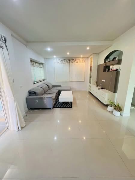 Supalai Pride Bangna-Lat Krabang, Samut Prakan, Wat Sriwaree Noi Road, Srisa Chorakhe Noi, Bang Sao Thong, Samut Prakan, 3 Bedrooms, 220 sqm, Single Detached House For Rent, by Connex Property, 500344752 - DDproperty.com