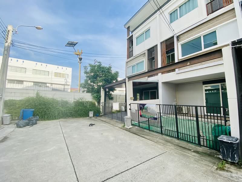 Patio Bangna-Wongwaen : พาทิโอ บางนา-วงแหวน, สมุทรปราการ, 199-21 ซอย กิ่งแก้ว 25/1, ราชาเทวะ, บางพลี, สมุทรปราการ, 178 ตร.ม., ทาวน์เฮ้าส์ ขาย, โดย วิษณุ ลีนะวงศ์, 500344780 - DDproperty.com