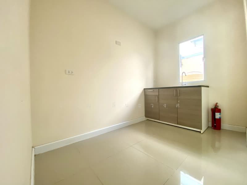 Patio Bangna-Wongwaen : พาทิโอ บางนา-วงแหวน, สมุทรปราการ, 199-21 ซอย กิ่งแก้ว 25/1, ราชาเทวะ, บางพลี, สมุทรปราการ, 178 ตร.ม., ทาวน์เฮ้าส์ ขาย, โดย วิษณุ ลีนะวงศ์, 500344780 - DDproperty.com