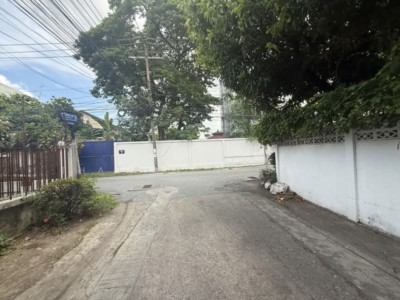 🏡 Prime Land for Sale in Sukhumvit 71 (Pridi Banomyong Soi 20), Bangkok, Khlongtoei Nua, Watthana, Bangkok, , 167,208 sqm, Land For Sale, by Thatsawan Tseng, 500344842 - DDproperty.com