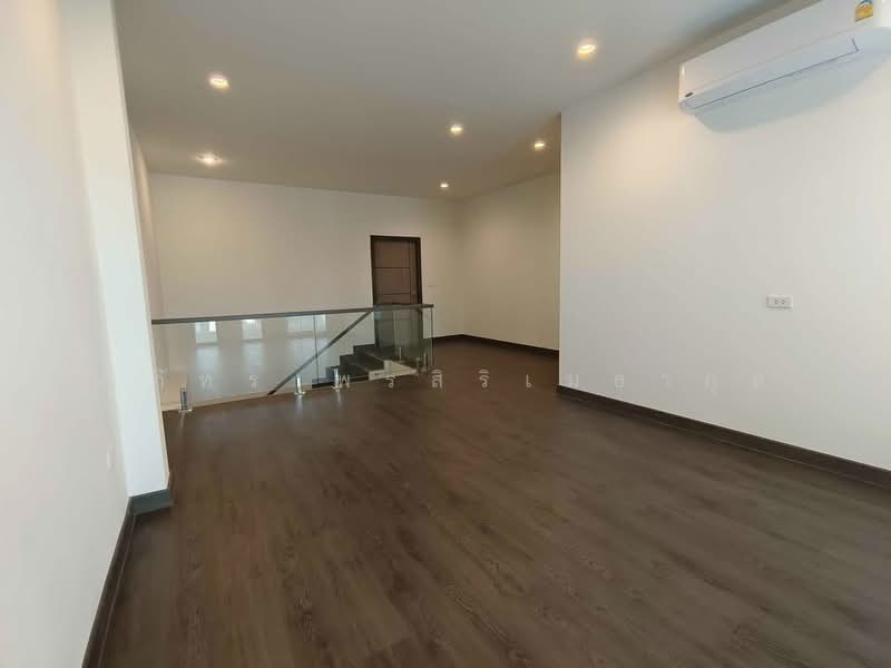 ขาย/ให้เช่า บ้านเดี่ยว 3ชั้น 4 ห้องนอน 2 ห้องนั่งเล่น 2 ที่จอด เฟอร์ครบ สุขุมวิท เอกมัย ทองหล่อ, กรุงเทพ, พระโขนงเหนือ, วัฒนา, กรุงเทพ, 330 ตร.ม., บ้านเดี่ยว ให้เช่า, โดย ณภัทร พรสิริเมธากุล, 500344871 - DDproperty.com