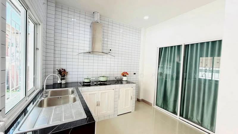 หมู่บ้าน เซนสิริ โฮม-แหลมฉบัง : Censiri Home-Laemchabang, ชลบุรี, ทุ่งสุขลา, ศรีราชา, ชลบุรี, 255 ตร.ม., บ้านเดี่ยว ขาย, โดย A House Property Co.,Ltd., 500344892 - DDproperty.com