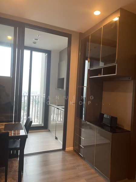 Whizdom Essence, Bangkok, 5 Piyabutr 1 Alley, Bang Chak, Phra Khanong, Bangkok, 1 Bedroom, 34 sqm, Condo For Sale, by Kanueng (Pro) Noppornpitak, 500344990 - DDproperty.com