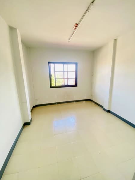 หนองคายรถไม่ใช่อันนี้อันนี้ผิดสองอันเลย, Nong Khai, Hat Kam, Muang Nong Khai, Nong Khai, 2 Bedrooms, 140 sqm, Single Detached House For Sale, by อภิรัตน์ ประวิเศษ, 500345012 - DDproperty.com
