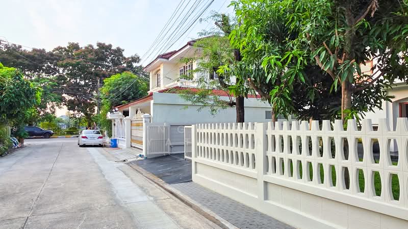 Chonlada Bangbuathong : ชลลดา บางบัวทอง, นนทบุรี, ถนนบางกรวย - ไทรน้อย, บางบัวทอง, นนทบุรี, 140 ตร.ม., บ้านเดี่ยว ขาย, โดย Pongpeera Ditsayathitaphan, 500345017 - DDproperty.com