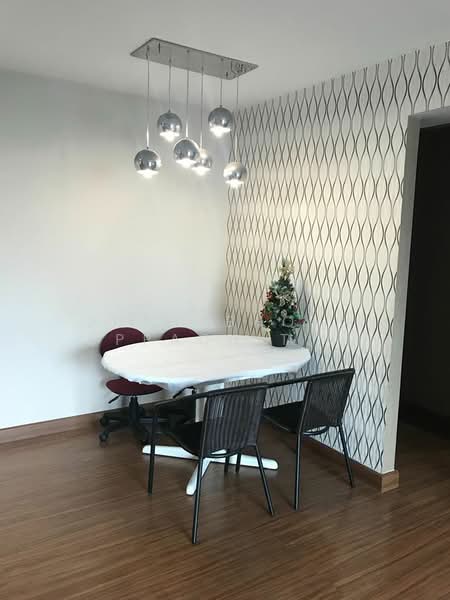 My Resort Bangkok, Bangkok, 1724 Petchaburi Road, Bang Kapi, Huai Khwang, Bangkok, 2 Bedrooms, 80 sqm, Condo For Rent, by Juthabhorn Uppachit (Amy), 500345031 - DDproperty.com