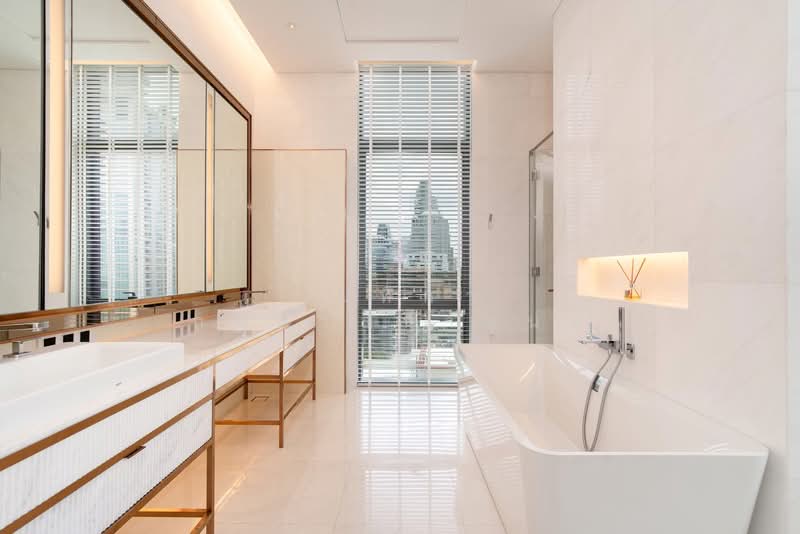 Sindhorn Lumpini, Bangkok, Sarasin Road, Lumphini, Pathum Wan, Bangkok, 3 Bedrooms, 230 sqm, Condo For Sale, by เมทิกา กมลาสนานนท์, 500345041 - DDproperty.com