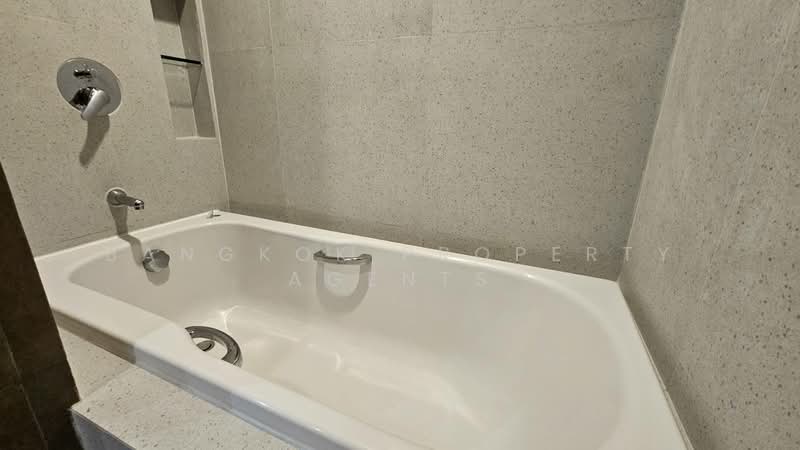 Shama Ekamai Bangkok, Bangkok, Ekamai Soi 8, Sukhumvit 63 Road, Phra Kanong Nua, Watthana, Bangkok, 3 Bedrooms, 240 sqm, Condo For Rent, by BANGKOK PROPERTY AGENTS, 500345049 - DDproperty.com