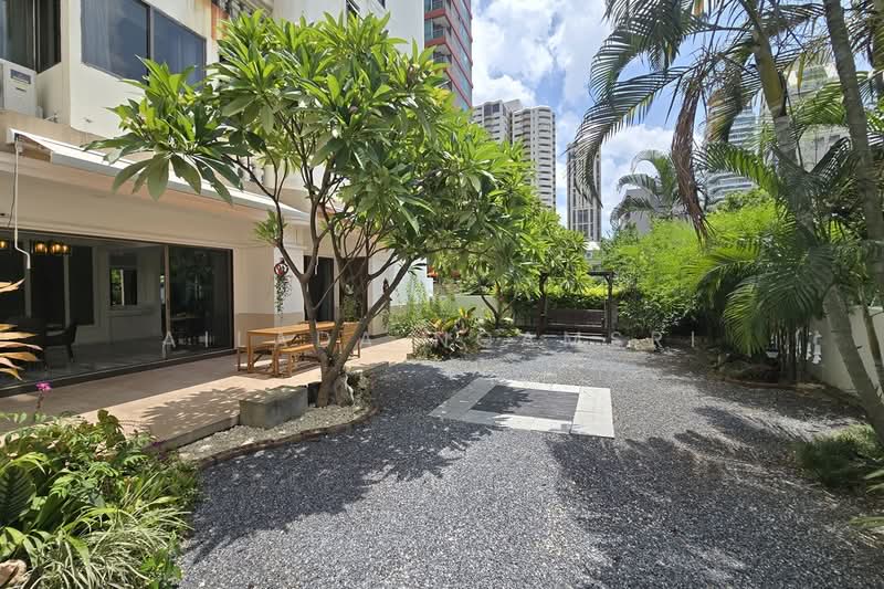 Charan Tower Residences by Aspira, Bangkok, 19 Soi Sukhumvit 43, Khlong Tan Nua, Watthana, Bangkok, 4 Bedrooms, 650 sqm, Apartment For Rent, by Ailada Ngamsri, 500345085 - DDproperty.com
