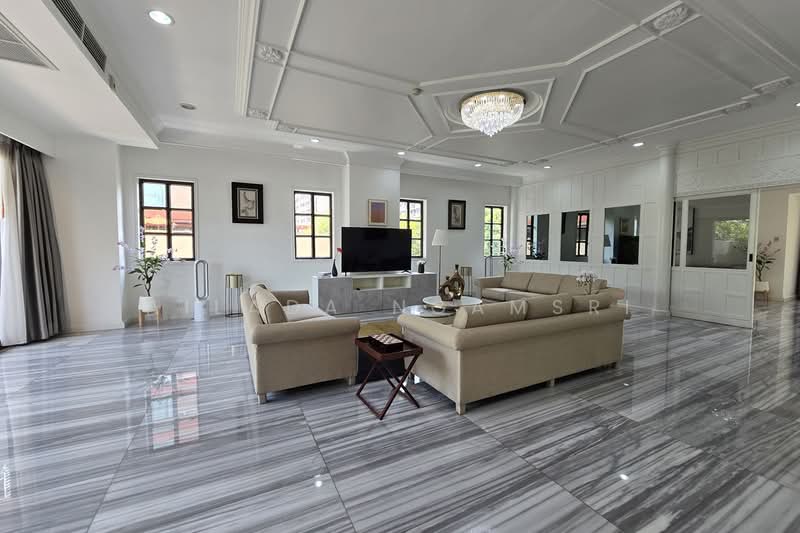 Charan Tower Residences by Aspira, Bangkok, 19 Soi Sukhumvit 43, Khlong Tan Nua, Watthana, Bangkok, 4 Bedrooms, 650 sqm, Apartment For Rent, by Ailada Ngamsri, 500345085 - DDproperty.com