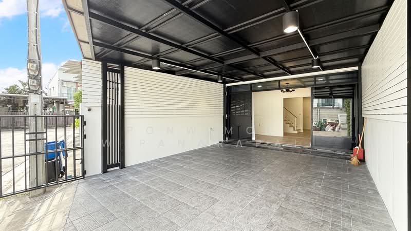Villette Lite Pattanakarn, Bangkok, Soi Phatthanakan 38, Phatthanakan Road, Suan Luang, Suan Luang, Bangkok, 3 Bedrooms, 125 sqm, Townhouse For Sale, by Ponwimol Wipanarapai, 500345096 - DDproperty.com