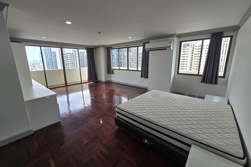 Charan Tower Residences by Aspira, Bangkok, 19 Soi Sukhumvit 43, Khlong Tan Nua, Watthana, Bangkok, 4 Bedrooms, 450 sqm, Apartment For Rent, by Ailada Ngamsri, 500345098 - DDproperty.com