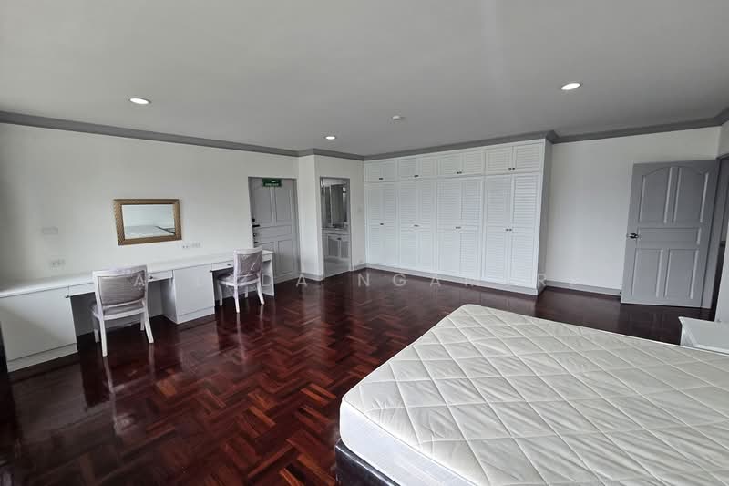 Charan Tower Residences by Aspira, Bangkok, 19 Soi Sukhumvit 43, Khlong Tan Nua, Watthana, Bangkok, 4 Bedrooms, 450 sqm, Apartment For Rent, by Ailada Ngamsri, 500345098 - DDproperty.com