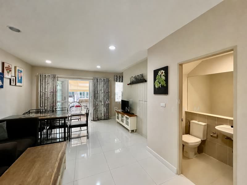Baan Klang Muang Rama 9 (Motorway), Bangkok, New Bangkok-Chonburi Road, Suan Luang, Bangkok, 3 Bedrooms, 149 sqm, Single Detached House For Sale, by Thananthorn Wongvarnkaseam, 500345115 - DDproperty.com