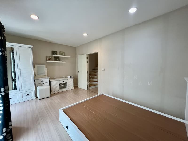 Baan Klang Muang Rama 9 (Motorway), Bangkok, New Bangkok-Chonburi Road, Suan Luang, Bangkok, 3 Bedrooms, 149 sqm, Single Detached House For Sale, by Thananthorn Wongvarnkaseam, 500345115 - DDproperty.com