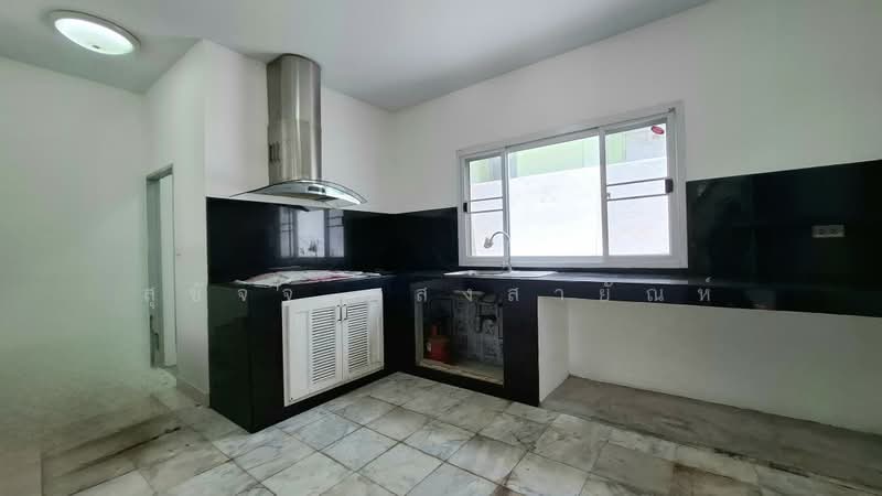 Noble Park Bangplee, Samut Prakan, Soi Noble Park Village, Bangphli Yai, Bang Plee, Samut Prakan, 2 Bedrooms, 180 sqm, Single Detached House For Sale, by สุชัจจ์ แสงสายัณห์, 500345124 - DDproperty.com