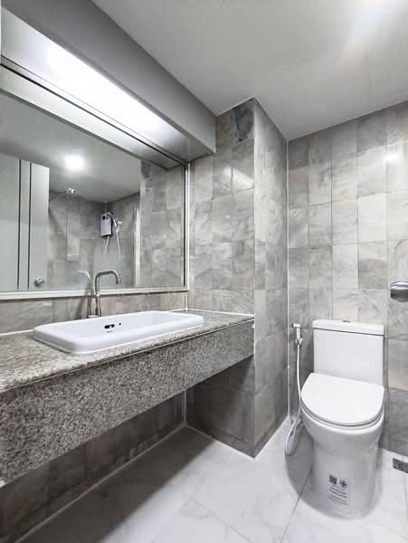 Family Park Condominium, Bangkok, 48 Soi Ladprao 48 separate 3 Ladprao Road, Samsen Nok, Huai Khwang, Bangkok, 1 Bedroom, 29 sqm, Condo For Sale, by Kanueng (Pro) Noppornpitak, 500345162 - DDproperty.com