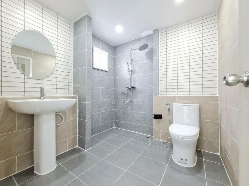 Pruksa Village 29, Pathum Thani, Khlong Sam, Khlong Luang, Pathum Thani, 4 Bedrooms, 200 sqm, Single Detached House For Sale, by นภัสศรณ์ วงศ์สินไทยกร (นันท์), 500345169 - DDproperty.com