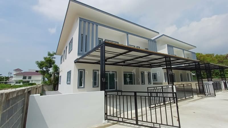 บ้านแฝด สไตล์โมเดิน ซอยบางปลา 15, Samut Prakan, Bang Pla, Bang Plee, Samut Prakan, 2 Bedrooms, 120 sqm, Semi-Detached House (Twin House) For Rent, by Nattayaporn Peumkul (Benz), 500345175 - บ้านใหม่ ให้เช่า บ้านแฝด 4 หลัง - DDproperty.com