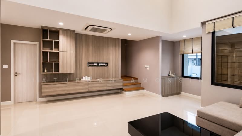 Nirvana Define Srinakarin-Rama 9, Bangkok, Srinakarin - Rom Klao Road, Saphan Sung, Bangkok, 3 Bedrooms, 285 sqm, Townhouse For Rent, by Jatuporn Amonsin, 500345192 - DDproperty.com