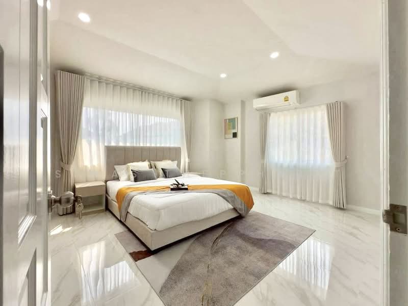 4 Bed Luxury Villa for Rent Only 95k in Green Field Villas 117 Sqw, Chon Buri (Pattaya), Map Yai Lia 24, Bang Lamung, Bang Lamung (Pattaya), Chon Buri (Pattaya), 4 Bedrooms, 232 sqm, Villa For Rent, by Siwas Thepphabut, 500345203 - DDproperty.com