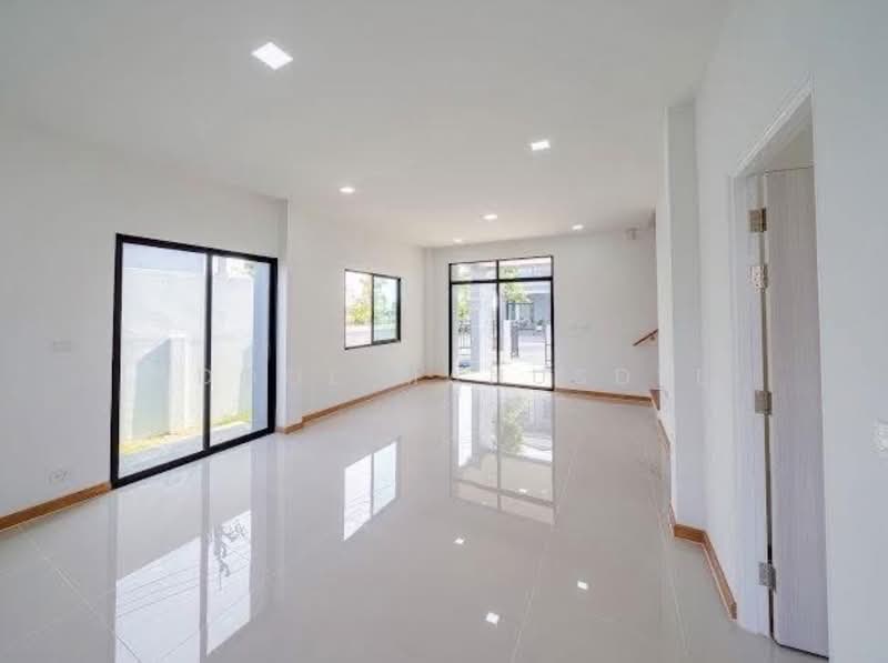 Park View Nong Chok - Liab Wari 21, Bangkok, เลียบวารี, Nong Chok, Nong Chok, Bangkok, 4 Bedrooms, 160 sqm, Semi-Detached House (Twin House) For Sale, by Adool Manusdee, 500345218 - DDproperty.com