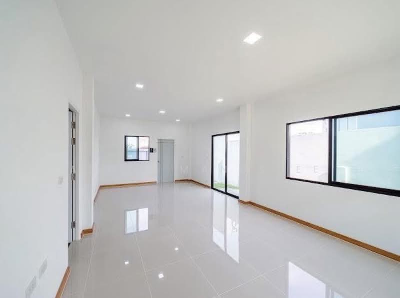 Park View Nong Chok - Liab Wari 21, Bangkok, เลียบวารี, Nong Chok, Nong Chok, Bangkok, 4 Bedrooms, 160 sqm, Semi-Detached House (Twin House) For Sale, by Adool Manusdee, 500345218 - DDproperty.com