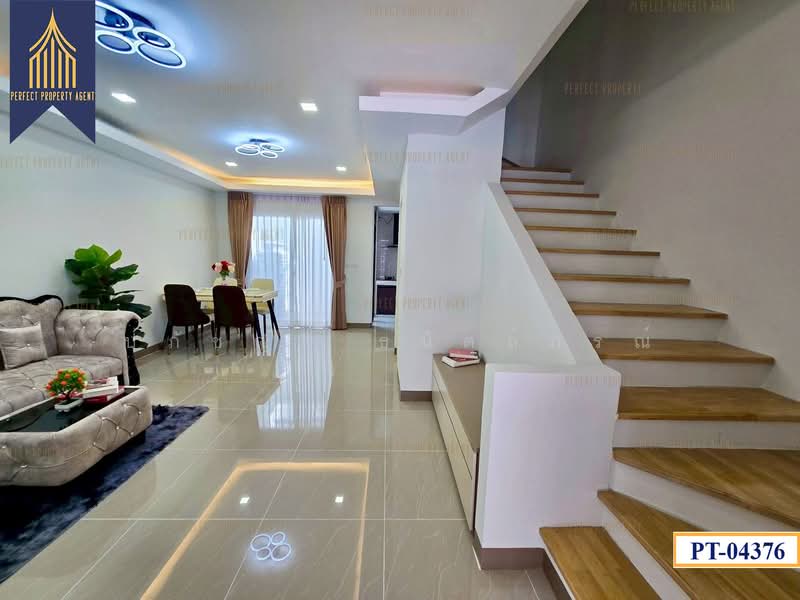 Areeya Daily Kaset-Nawamintr, Bangkok, Ladplakhao Road, Chorake Bua, Lat Phrao, Bangkok, 3 Bedrooms, 150 sqm, Townhouse For Sale, by ปภัชญา ธนัตถ์ภรณ์, 500345257 - DDproperty.com