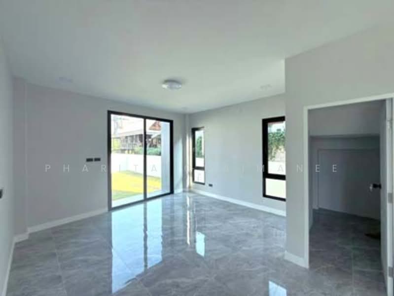ไม่พบโครงการ, Chiang Mai, , Pa Daet, Muang Chiang Mai, Chiang Mai, 4 Bedrooms, 185 sqm, Single Detached House For Sale, by Pharita Chaimanee, 500345259 - DDproperty.com